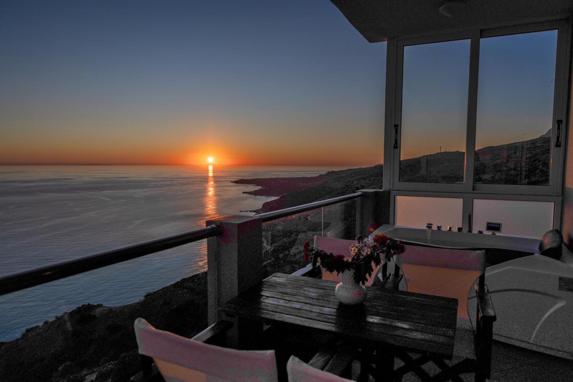 Akrotiri Panorama- Luxury Rental Apartments With Sea View Родакинон Экстерьер фото